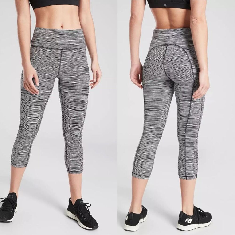 Athleta ULTIMATE LINEAR LINES CAPRI Black/ White Women’s Size‎ XS